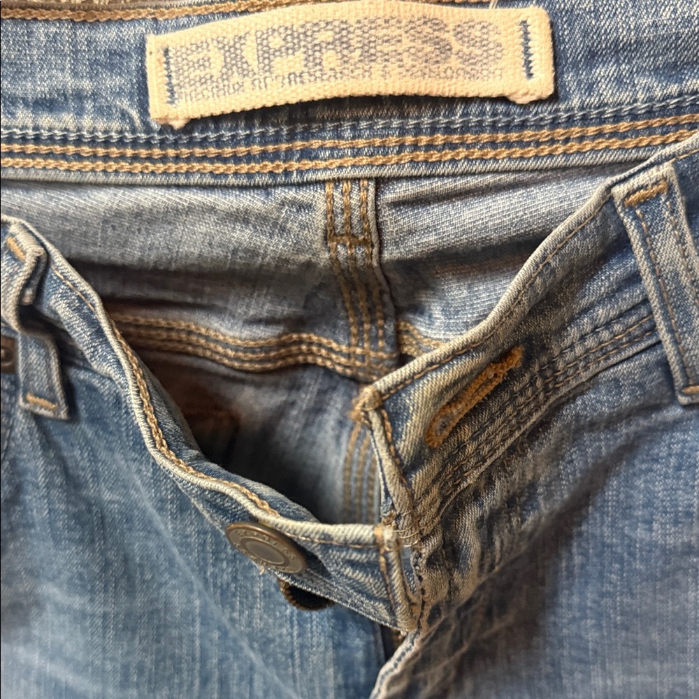 Express Men's Light Blue Denim Jeans